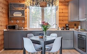 Arctic Nature Lodge
